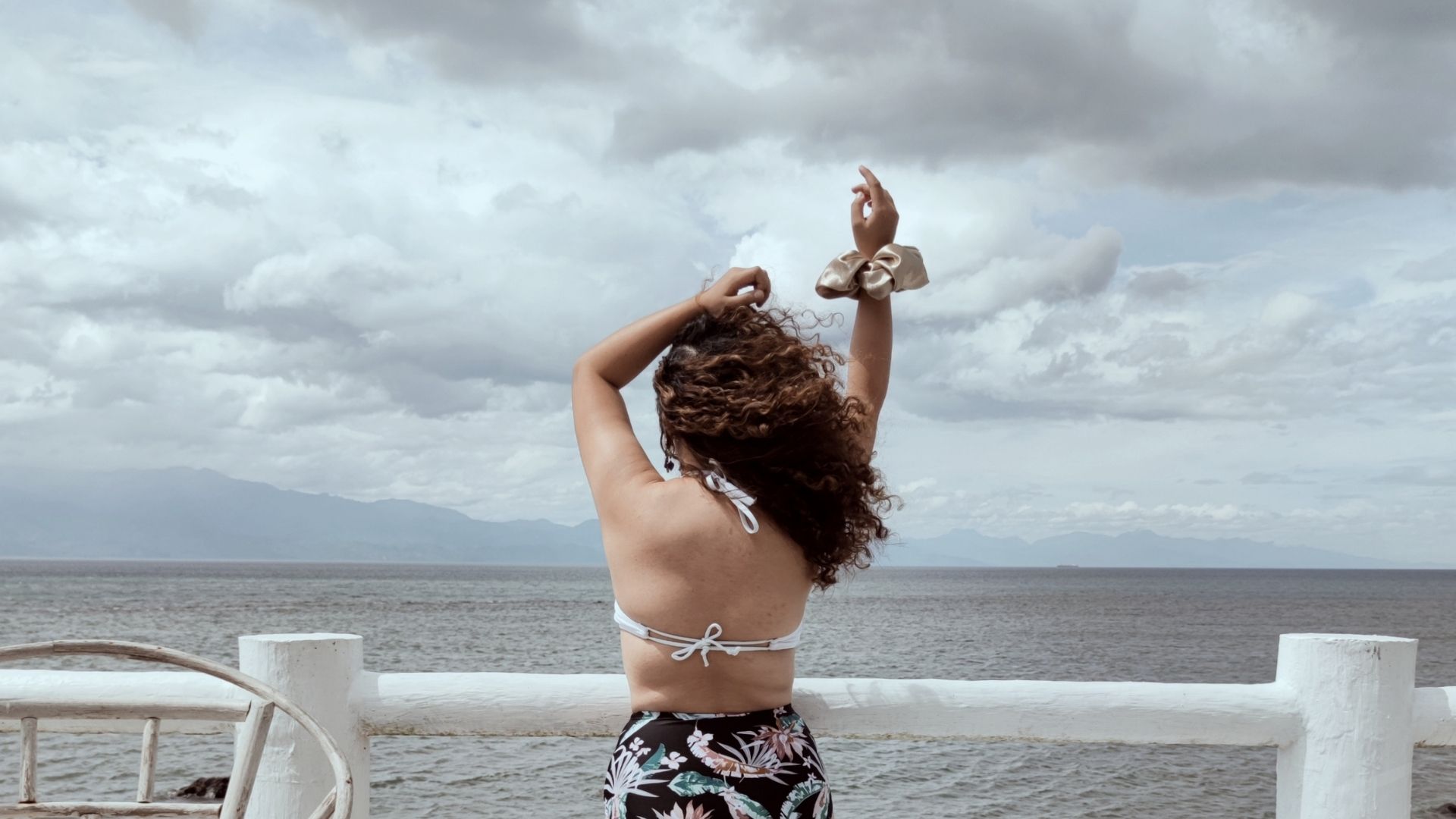 Mix & Match Magic: Pairing White Bikini Tops with Your Existing Swimwear